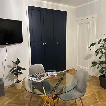 Art Deco Apartment Варшава Екстериор снимка